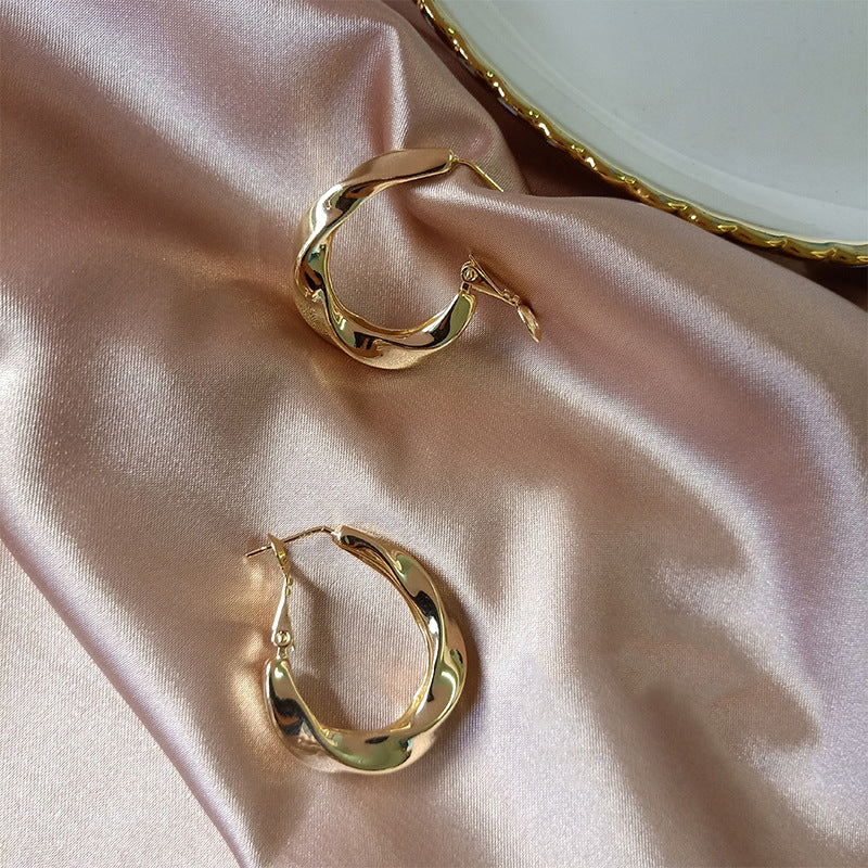 2020 Matte Gold Retro Earrings
