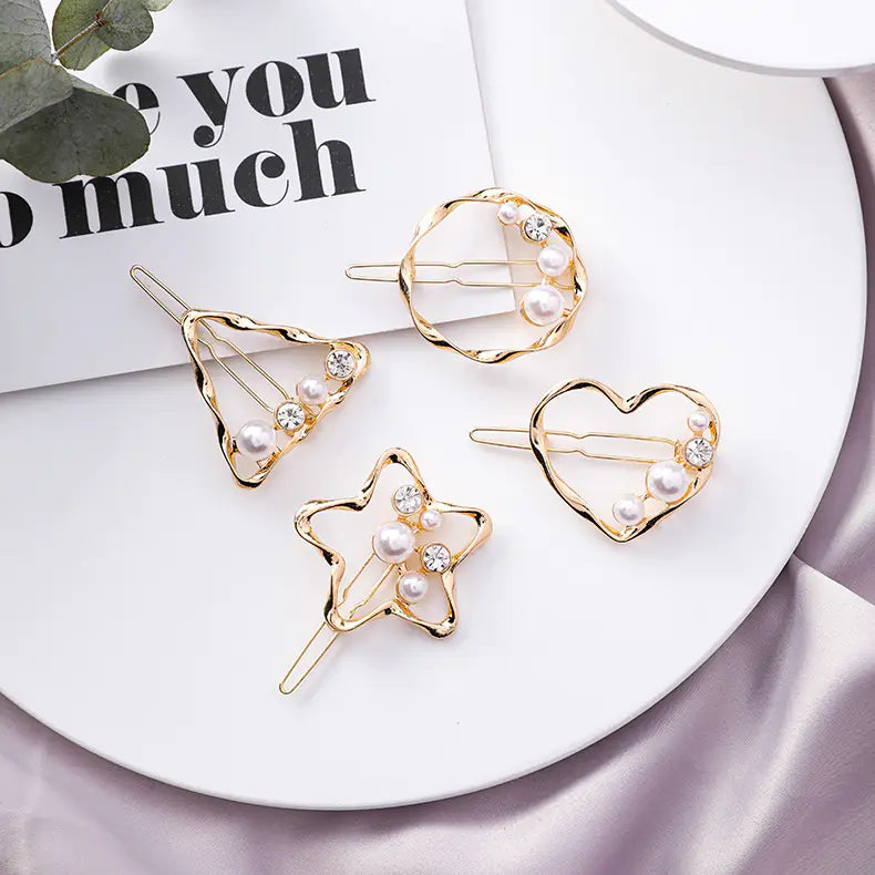 Chic Geometric Pearl Hair Clip