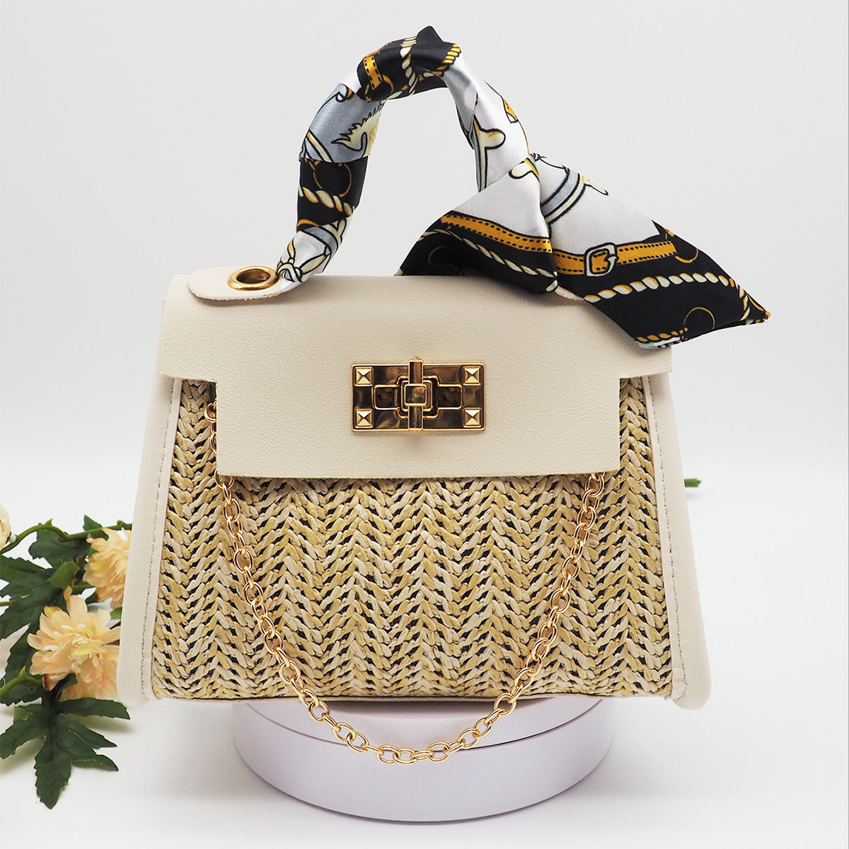 Girl's Bag Pastoral Style Woven Bag Portable Straw Woven Bag Fashion Messenger Bag